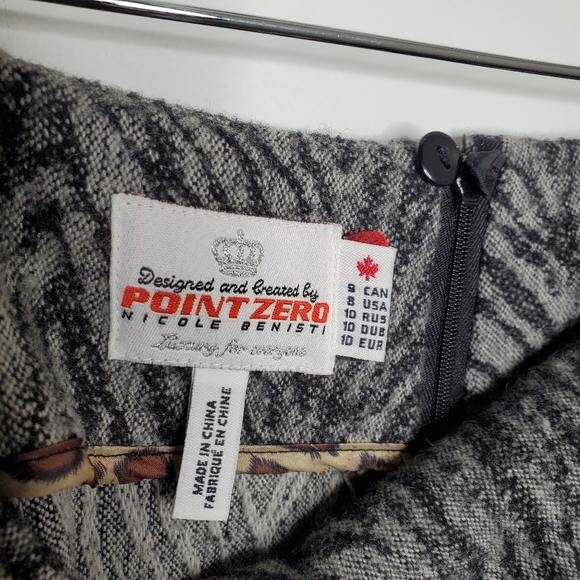 POINT ZERO wool blend tiger print mini skirt - Picture 5 of 8
